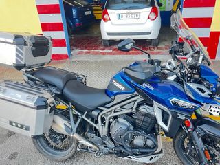 Triumph Tiger Explorer 1200 XCA Azul