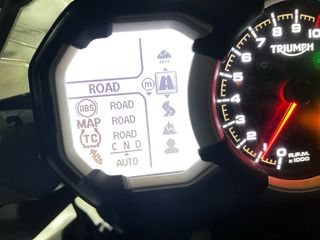 Triumph Tiger Explorer 1200 XCA Azul