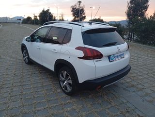 Peugeot 2008 1.2 ALLURE