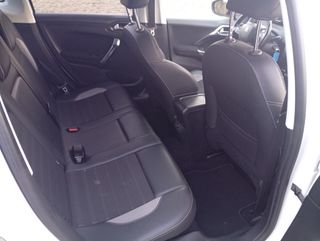 Peugeot 2008 1.2 ALLURE