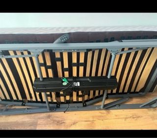 Cama articulada con mando a distancia