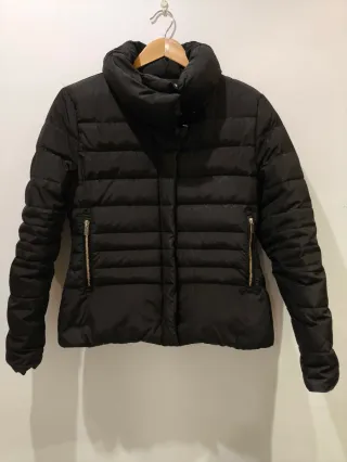 Chaqueta acolchada negra