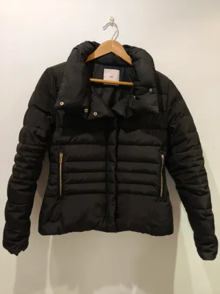 Chaqueta acolchada negra