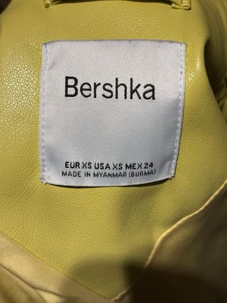 Americana Piel Sintética Bershka Talla XS