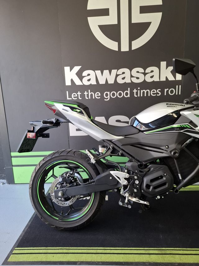 KAWASAKI Z-E1 ELECTRICA