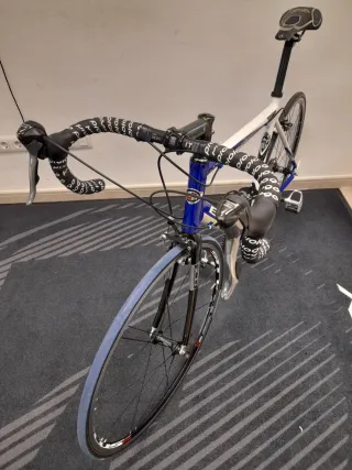 Bicicleta BH de carretera