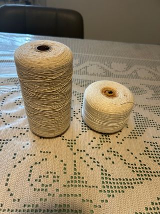 2 rocchetti filo per cucire