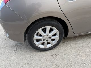 Toyota Auris 2014 | 1.4D 90CV