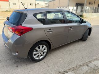 Toyota Auris 2014 | 1.4D 90CV