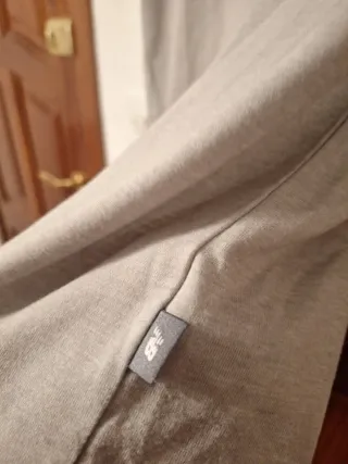 Camiseta New Balance Running Talla M Gris