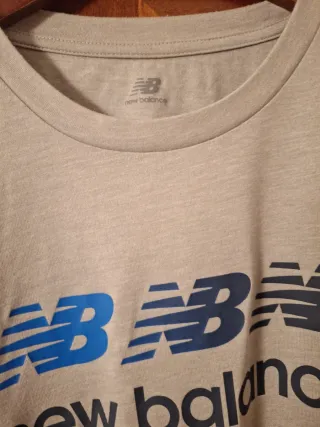 Camiseta New Balance Running Talla M Gris
