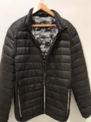 Chaqueta acolchada hombre negra