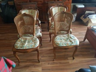 Juego de sillas y sillones