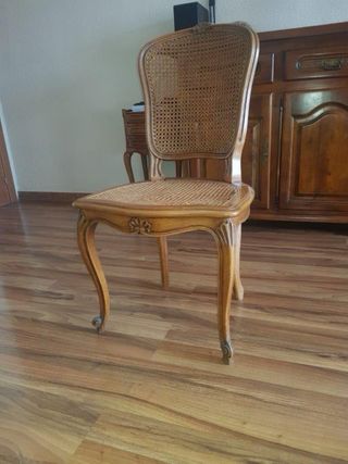 Juego de sillas y sillones