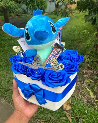 Caja Corazón Stitch y flores