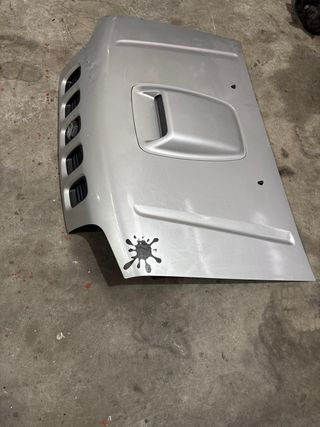 Capó Suzuki Jimny Plata