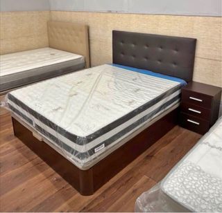 Canapé y Colchón Beige/ banco / medidas disponible