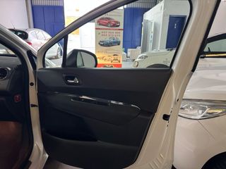 Peugeot 5008 7 plazas. 2016 100kms