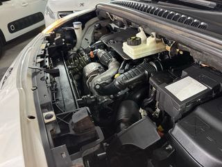 Peugeot 5008 7 plazas. 2016 100kms