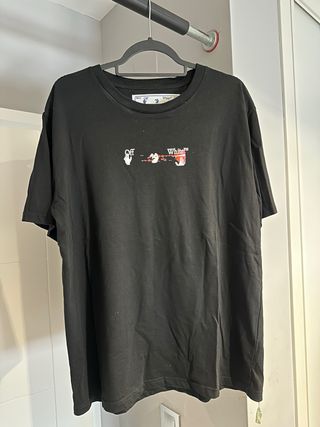 Camiseta Off-White Negra con Estampado