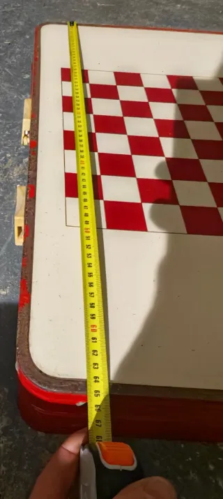 Tavolino da giardino rosso e bianco