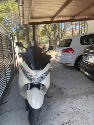 Suzuki Burgman 200 Executive