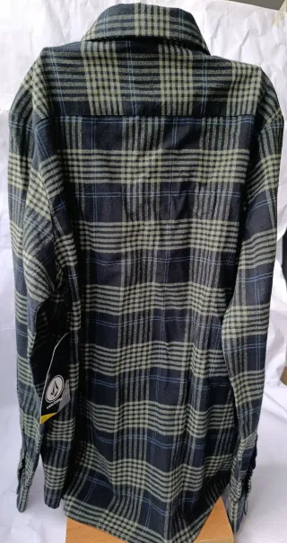 Camisa Volcom Plaid Talla XL 14 años- T G 16