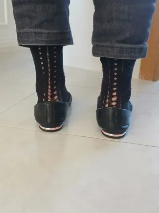 Manoletinas de piel negras talla 41