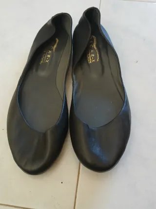 Manoletinas de piel negras talla 41