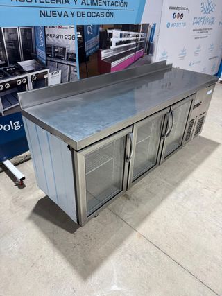 Mesa Refrigerada Infrico 3 Puertas Cristal