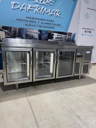 Mesa Refrigerada Infrico 3 Puertas Cristal