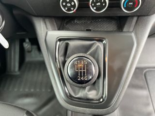 Renault Kangoo furgon 1.5 Dci Blue Abrete sesamo