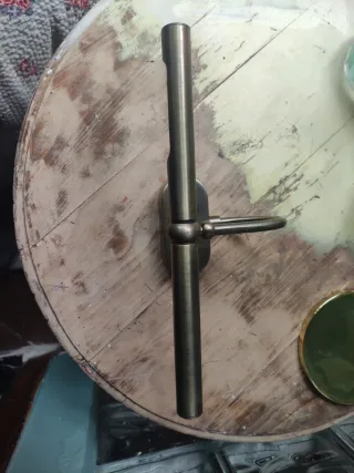 Aplique latón diseño clásico pared