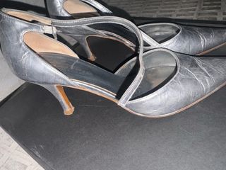 Zapatos de tacón plateados talla 38