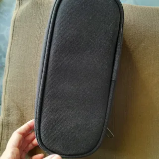 Astuccio Eastpak ovale nero