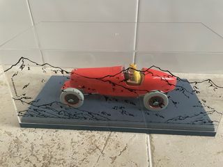 Coche Rojo Tintín 1/24