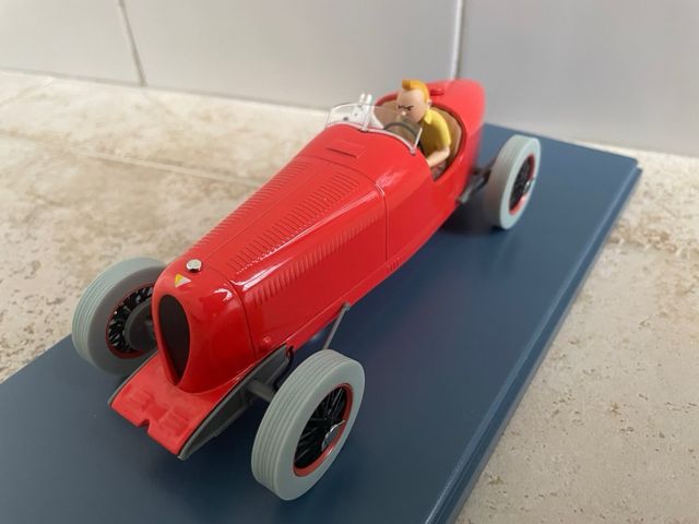 Coche Rojo Tintín 1/24