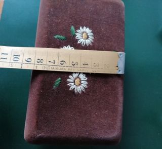 Cofanetto velluto marrone ricamato fiori