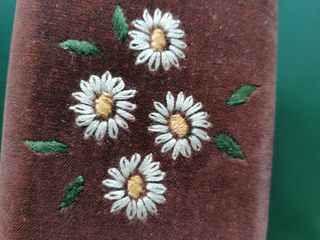 Cofanetto velluto marrone ricamato fiori