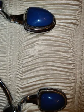 Juego de 2 toalleros de metal y plástico