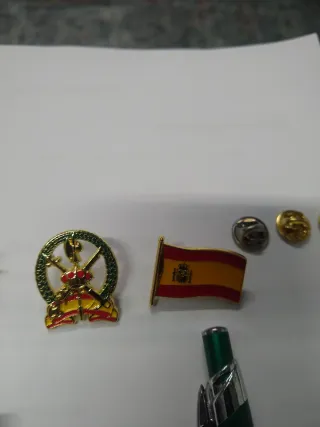 Llavero, mechero, bolígrafo y pines Legión Español