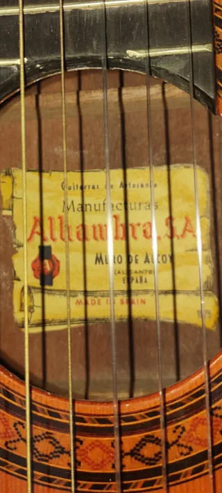 Guitarra Clásica Alhambra