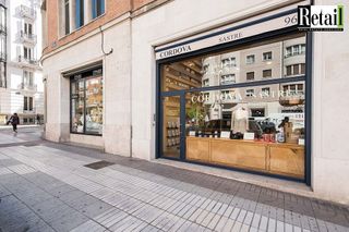 Local comercial en alquiler en Castellana en Madrid