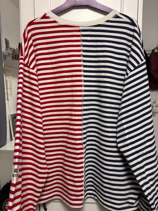 Camiseta Eme Studios Rayas Azul/Rojo