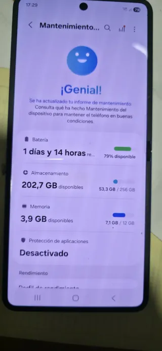 Samsung Galaxy Z Flip 7 como Nuevo.