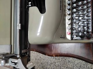 Máquina de escribir Olivetti Lexicon 80 Vintage