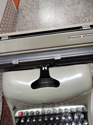 Máquina de escribir Olivetti Lexicon 80 Vintage