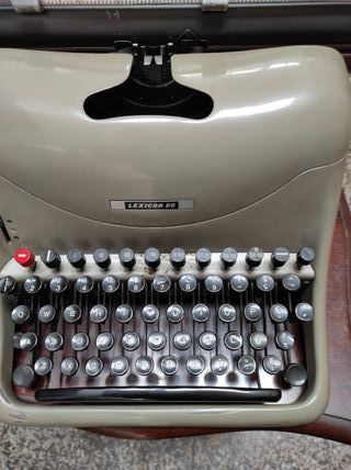 Máquina de escribir Olivetti Lexicon 80 Vintage