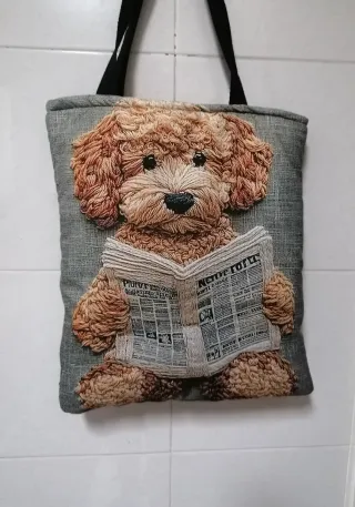 Bolso Tote Perro Peludo Leyendo Periódico