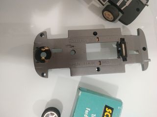 Chasis y ruedas Scalextric